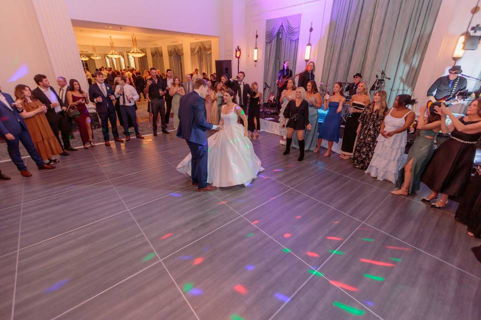 Hollywood5 Wedding Band