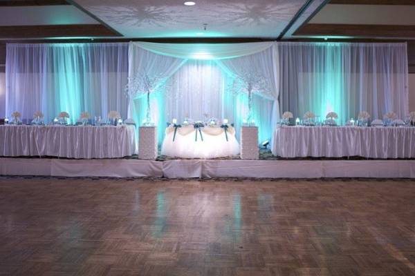 Total Head Table Decor - Colors Green and White