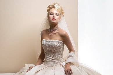 Touch Of Class Phoenix Wedding Dress Design & Bridal Alterations Offers Custom Wedding Ball Gown Styles For Phoenix Brides.