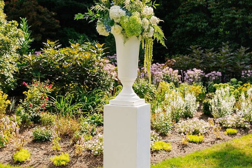 Urn Display
