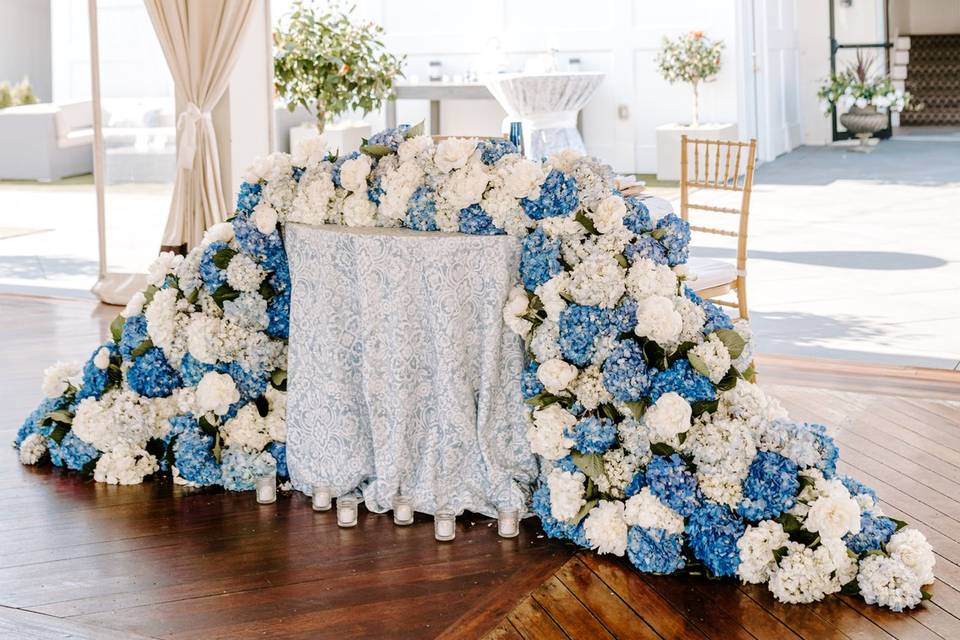 Sweetheart Table