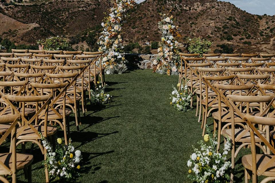 Modern white backyard wedding