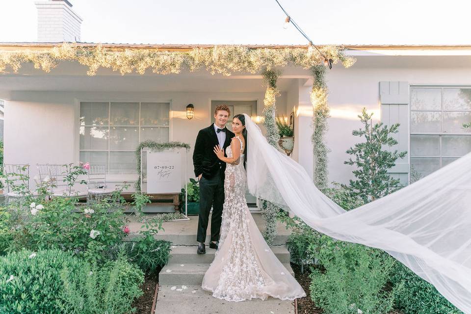 Modern white backyard wedding