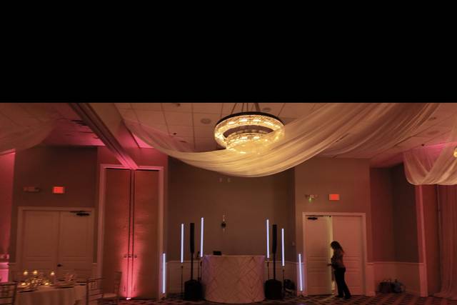 DJ Booth & lighting