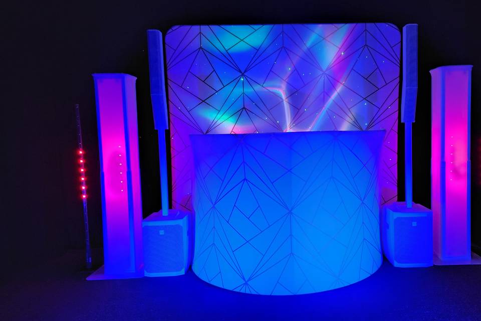 Elite booth with lights