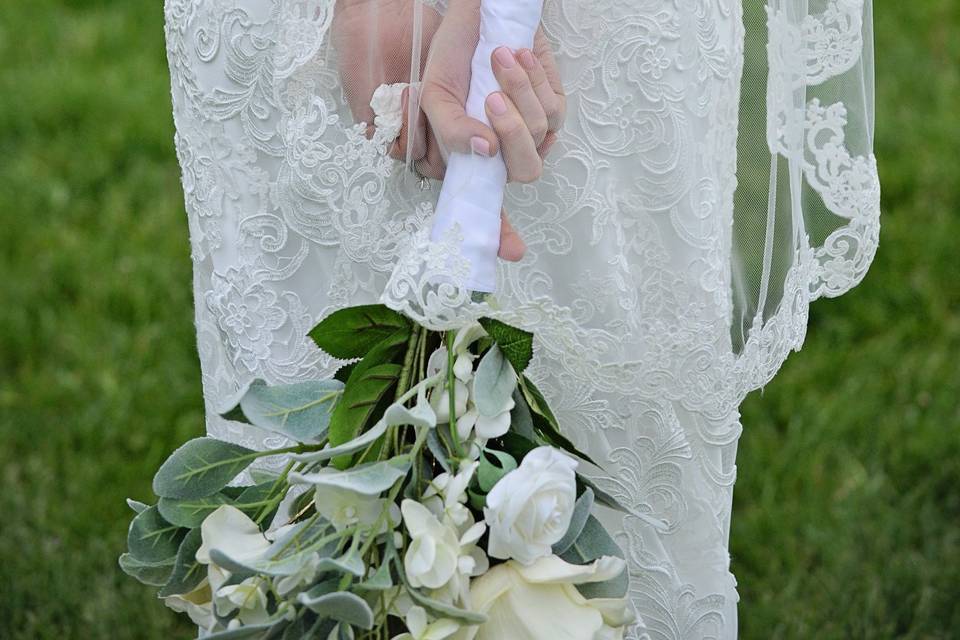 French Lace Fingertip Veil