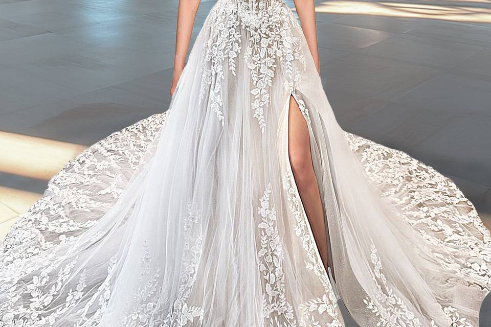 Vanessa Alfaro Bridal