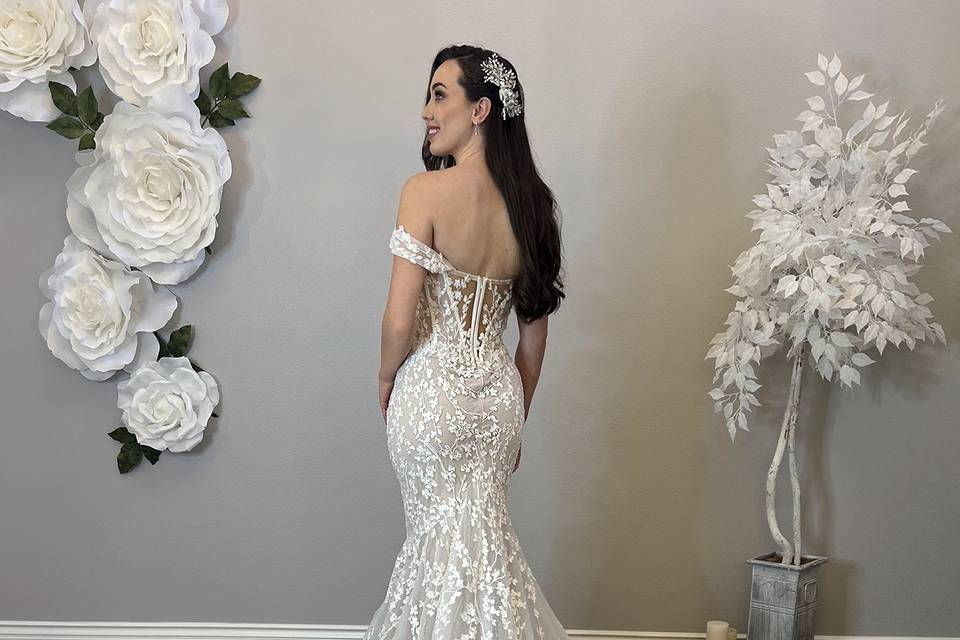 Vanessa Alfaro Bridal