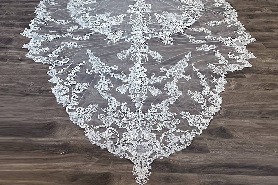 Vanessa Alfaro Bridal