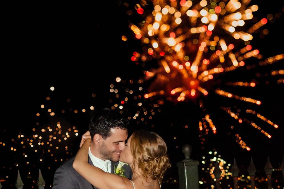 Fireworks and kisses - Nadine Photography