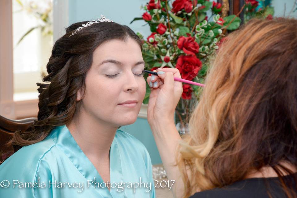 Bride Prep at Swan Harbor