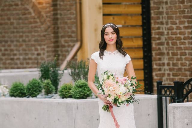 Latter day outlet bride prom dresses