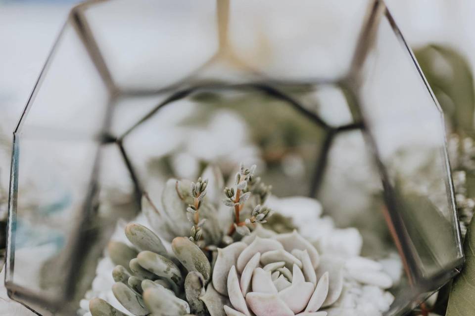 Terrarium table decor