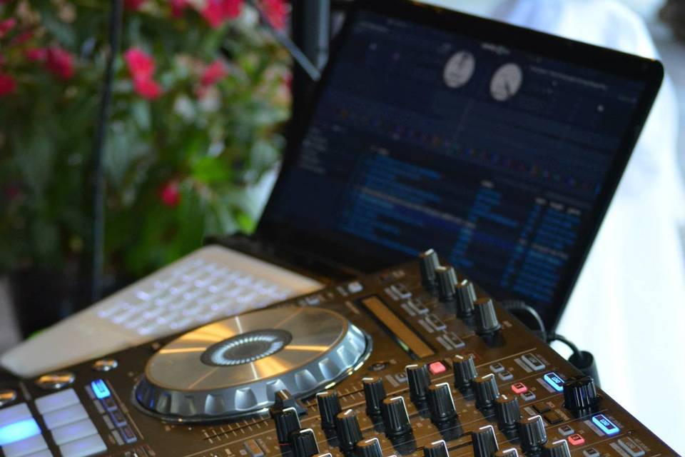 Magic Moments Productions