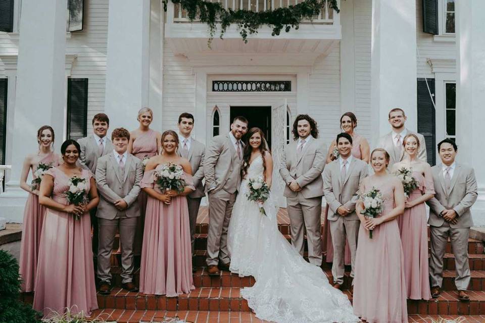 Lively bridal party! 8/29/20