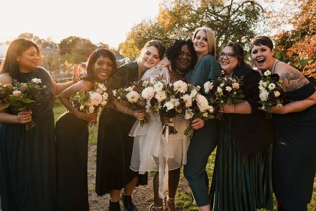 Bride & Bridesmaids