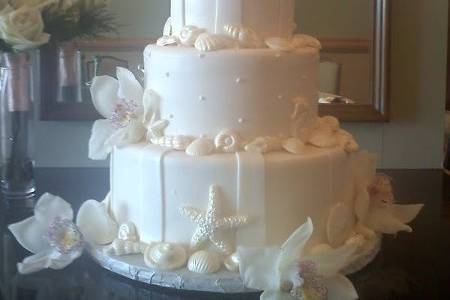 Beach wedding cake