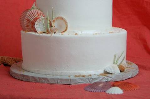 Beach wedding cake