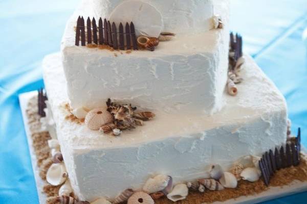 Beach wedding cake