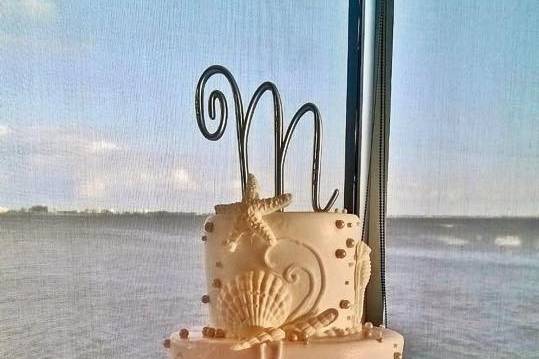 Beach wedding cake