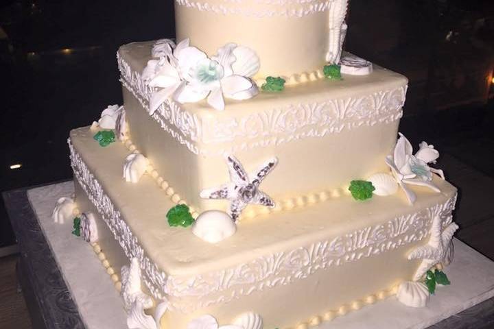 Beach wedding cake