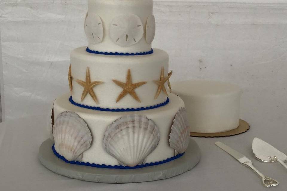 Beach wedding cake