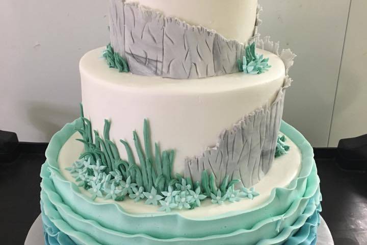 Beach wedding cake