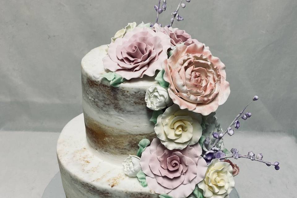 Semi naked cake