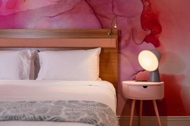 Modern bedroom
