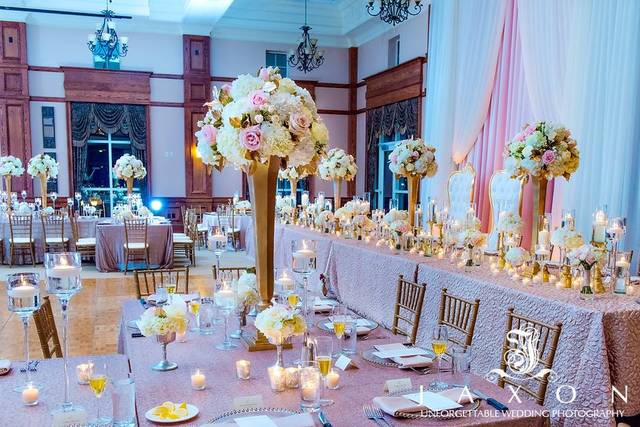 Stunning gold centerpiece