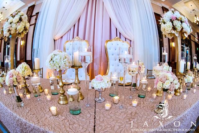 Sweetheart table
