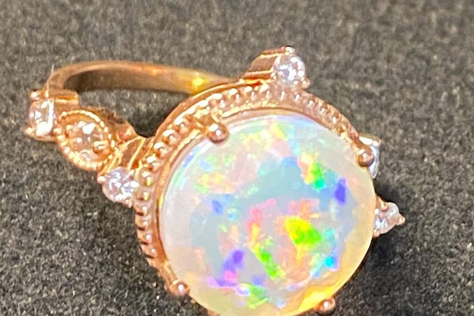 Fire opal with 14-18kt Gold