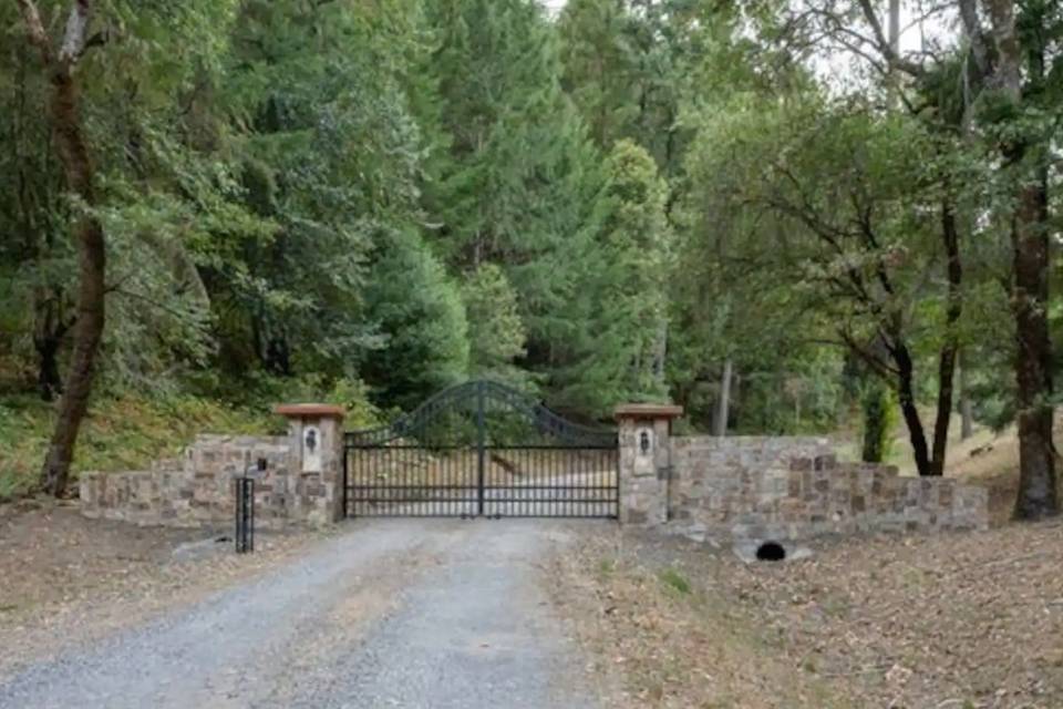 Redwood Glen Castle Gate