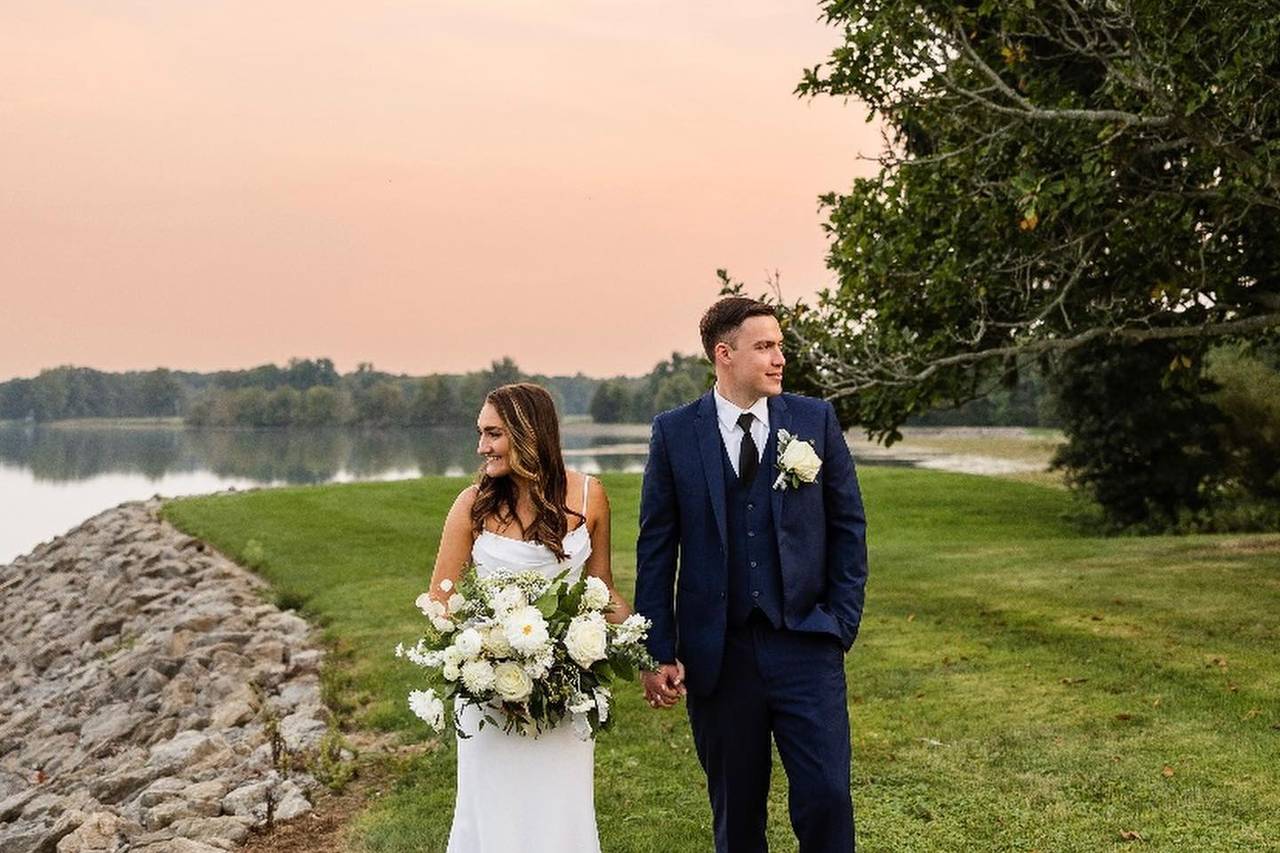 The Vineyards At Pine Lake Winery Weddings Columbiana, OH WeddingWire