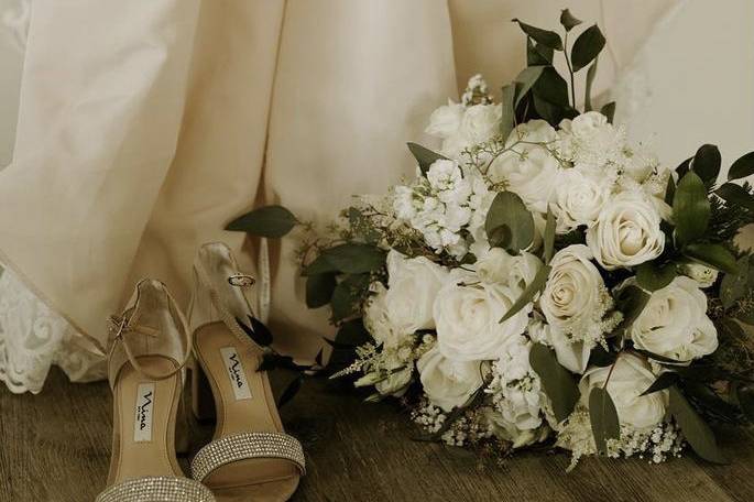 White Textured Bouquet