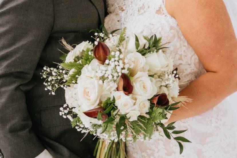 A winter white bouquet