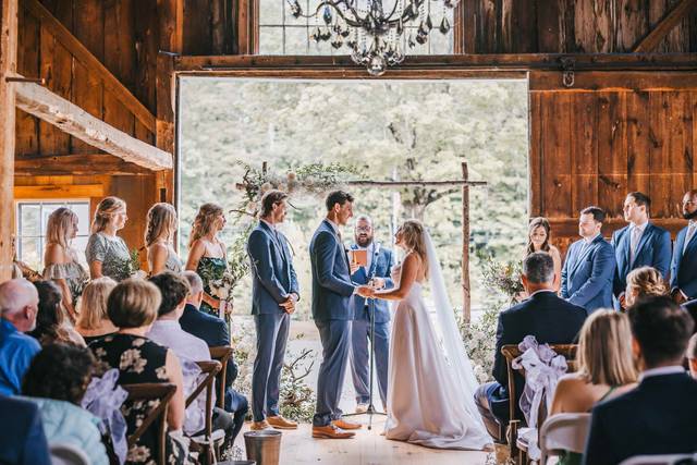 Bear Mountain Inn + Barn