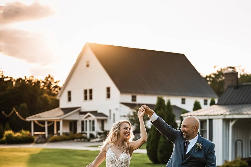 Bear Mountain Inn + Barn