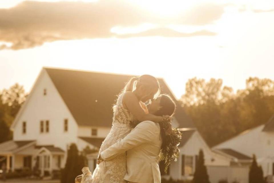 Bear Mountain Inn + Barn