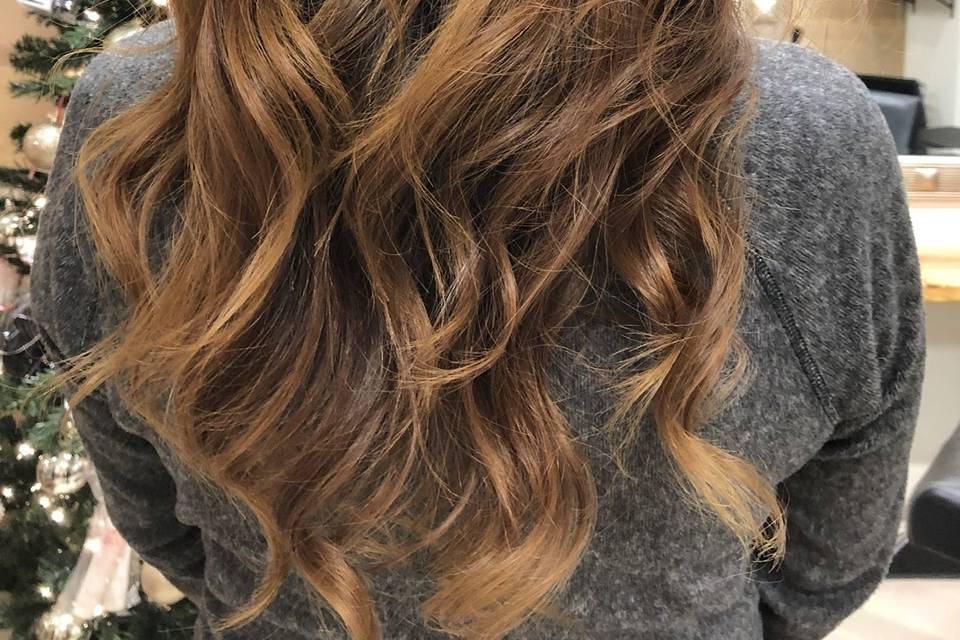 Balayage with blowout & waves