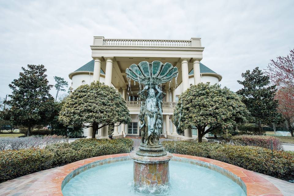 Fountain on front garden