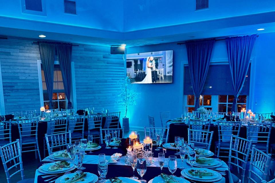 Chic Tablescape Elegance