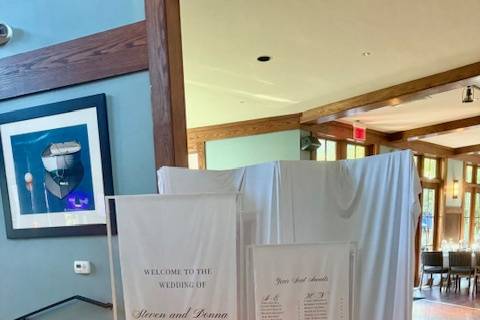 Classic White Welcome Area