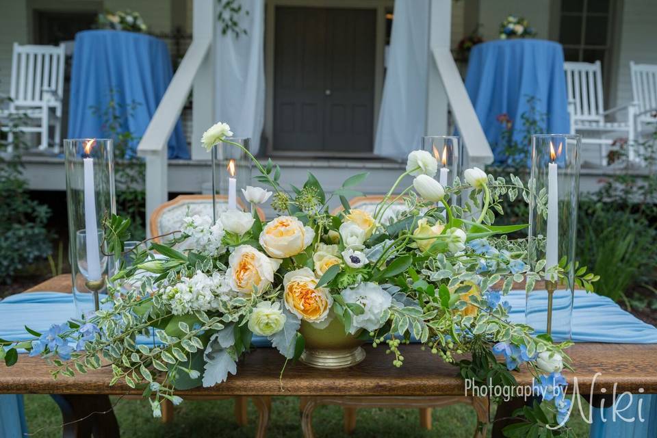 Sweetheart table