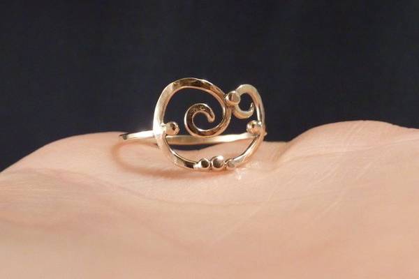 14k gold decorative ring