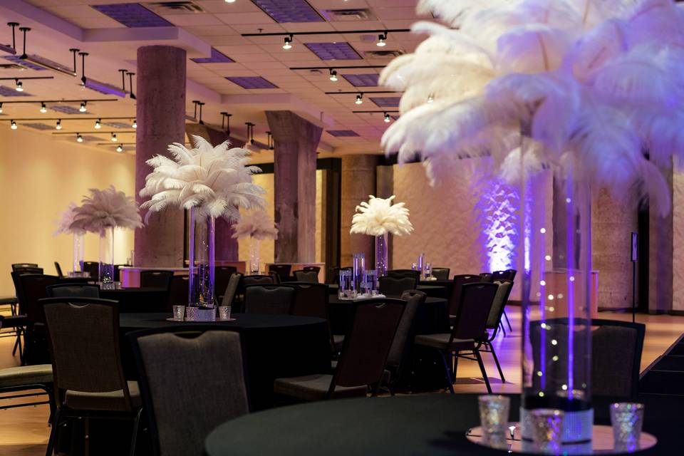 Premium Pad - Reception lighting and centerpieces