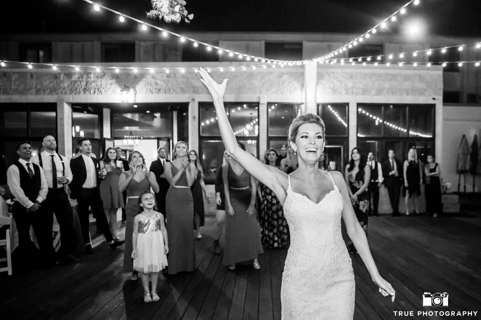 Bouquet toss