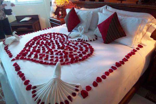 Honeymoon surprise in Cancun!