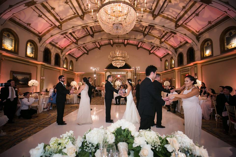 Couple dancing with the guests