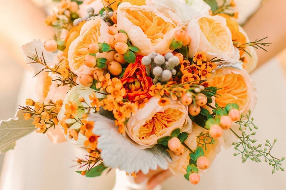 Warm toned bouquet